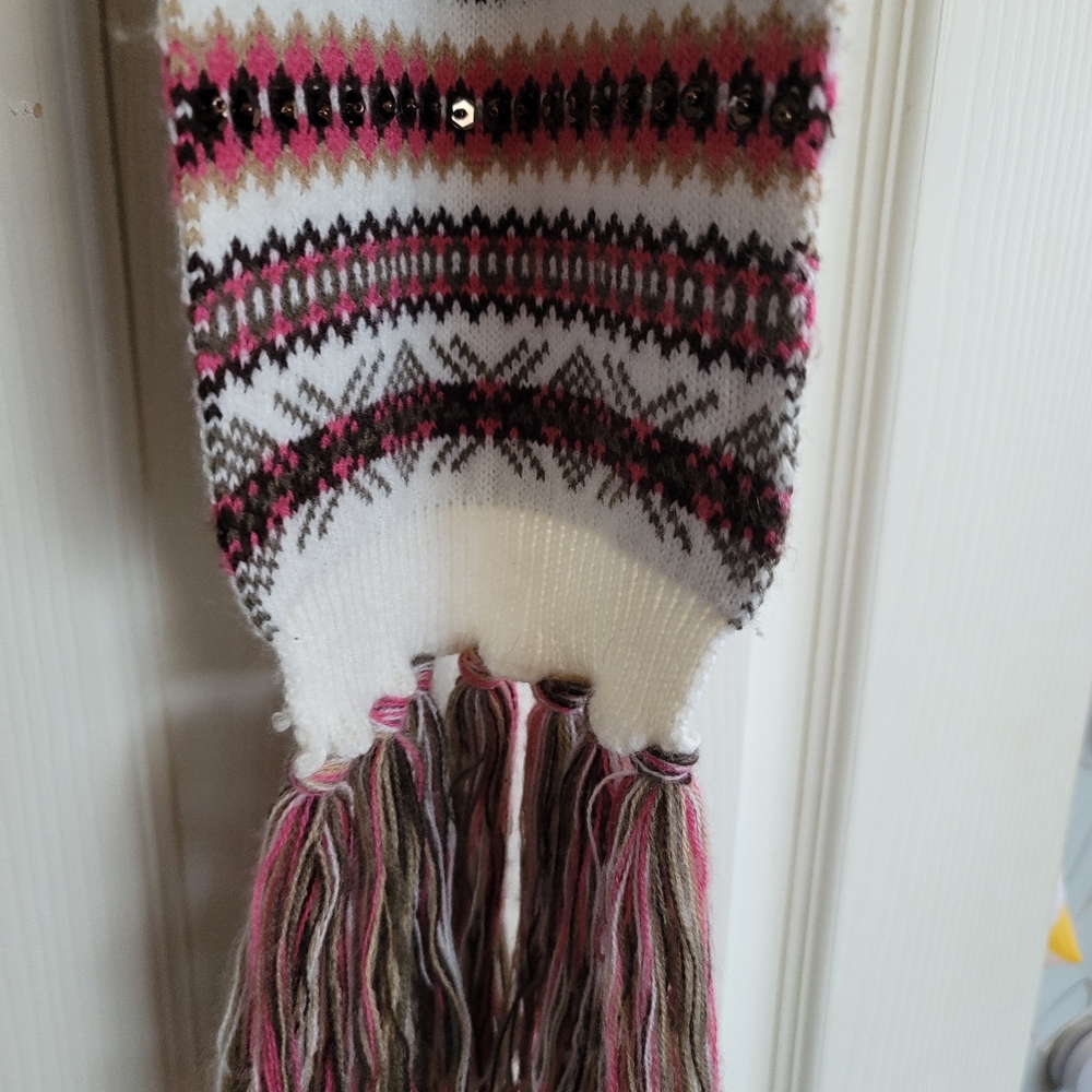 Scarf - Picture 2 of 2